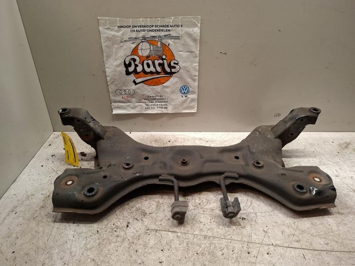 Gebruikte Subframe Volkswagen Up! (121) 1.0 12V 60 Prijs € 30,00 Margeregeling aangeboden door Baris Schiedam