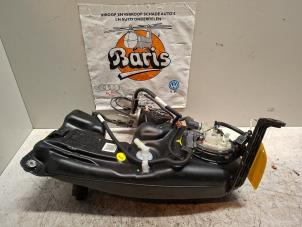 Gebruikte Adblue tank Audi Q7 (4LB) 3.0 TDI V6 24V Ad Blue Prijs € 150,00 Margeregeling aangeboden door Baris Schiedam