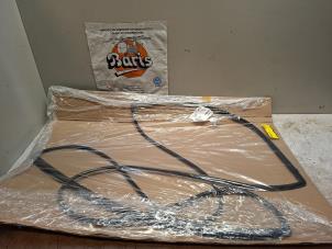 Gebruikte Voorruitrubber Volkswagen Crafter 2.0 TDI 16V Prijs € 15,00 Margeregeling aangeboden door Baris Schiedam