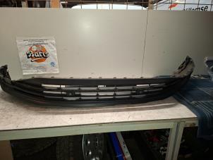 Gebruikte Spoiler voorbumper Volkswagen Tiguan (AD1) 1.4 TSI 16V Prijs € 40,00 Margeregeling aangeboden door Baris Schiedam
