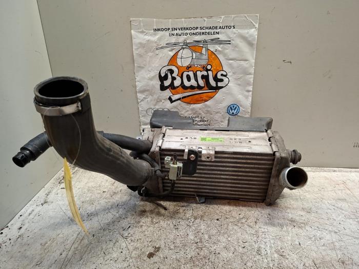 Gebruikte Intercooler Kia Rio IV (YB) 1.0i T-GDi 100 12V Prijs € 40,00 Margeregeling aangeboden door Baris Schiedam