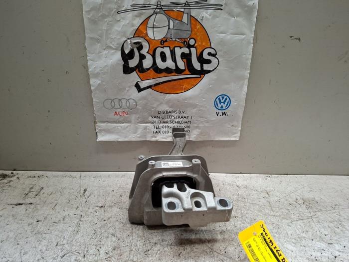 Gebruikte Motorrubber Volkswagen T-Roc I 1.5 TSI Evo BMT 16V Prijs € 40,00 Margeregeling aangeboden door Baris Schiedam