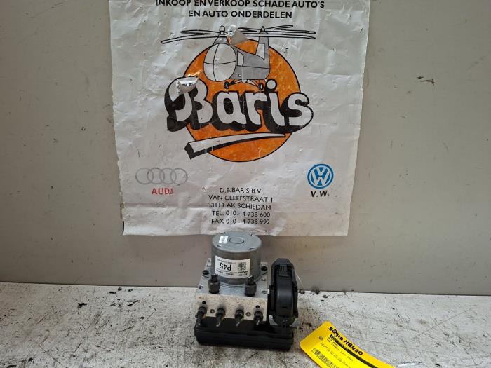 Gebruikte ABS Pomp Kia Stonic (YB) 1.0i T-GDi 12V Eco-Dynamics+ Prijs € 50,00 Margeregeling aangeboden door Baris Schiedam