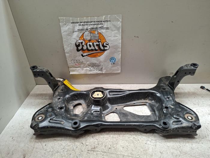 Gebruikte Subframe Volkswagen T-Roc I 1.5 TSI 16V Prijs € 50,00 Margeregeling aangeboden door Baris Schiedam