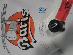 Gebruikte Licht Schakelaar Volkswagen Polo V (6R) 1.6 TDI 16V 90 Prijs op aanvraag aangeboden door Baris Schiedam