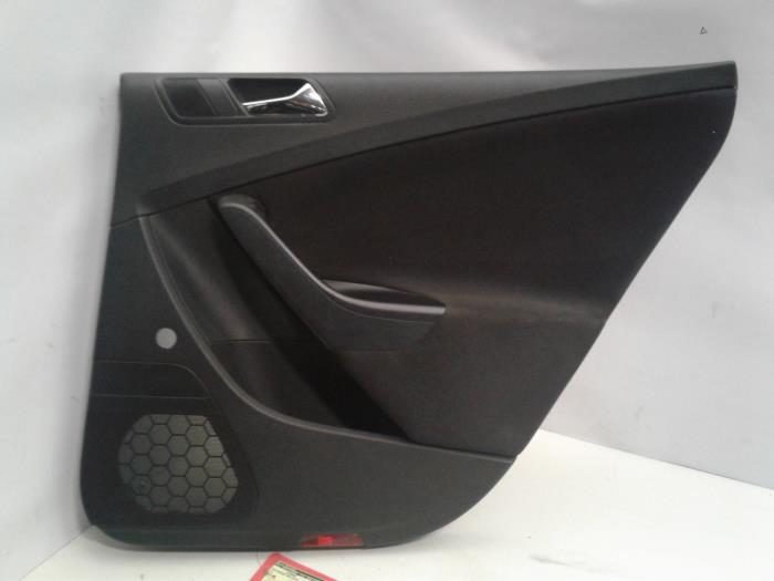 Bekleding achterdeur van een Volkswagen Passat Variant (3C5) 1.9 TDI 2008