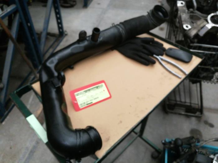 Gebruikte Intercooler Buis Seat Leon (1P1) 1.9 TDI 105 Prijs € 15,00 Margeregeling aangeboden door Baris Schiedam