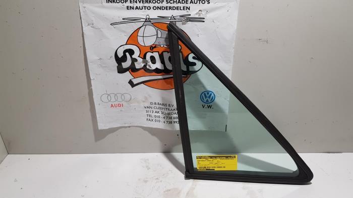 Gebruikte Driehoeks Ruit rechts-voor Volkswagen Golf II (19E) 1.6 CD,CLD,GLD Prijs € 10,00 Margeregeling aangeboden door Baris Schiedam