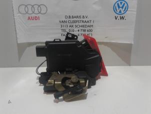 Gebruikte Slotmechaniek Portier 4Deurs links-achter Audi A6 Prijs € 40,00 Margeregeling aangeboden door Baris Schiedam