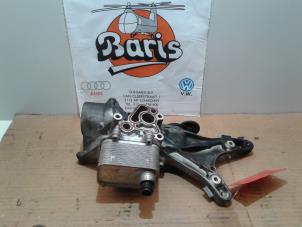 Gebruikte Oliefilterhuis Volkswagen Golf VII (AUA) 2.0 GTI 16V Prijs € 50,00 Margeregeling aangeboden door Baris Schiedam