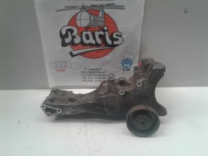 Gebruikte Dynamosteun boven Audi A4 Prijs € 40,00 Margeregeling aangeboden door Baris Schiedam