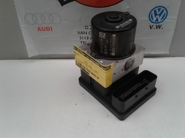 Gebruikte ABS Pomp Audi A3 Prijs € 75,00 Margeregeling aangeboden door Baris Schiedam