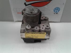 Gebruikte ABS Pomp Audi A8 Prijs € 75,00 Margeregeling aangeboden door Baris Schiedam