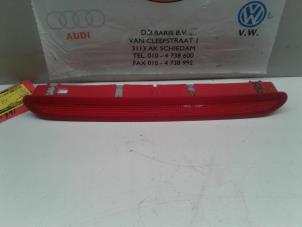 Gebruikte Extra Remlicht midden Volkswagen Tiguan Prijs € 30,00 Margeregeling aangeboden door Baris Schiedam