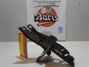 Gebruikte Steun (diversen) Volkswagen Polo V (6R) 1.0 TSI 12V BlueMotion Prijs € 10,00 Margeregeling aangeboden door Baris Schiedam