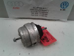 Gebruikte Motorrubber Volkswagen Passat (3B2) 1.8 20V Prijs € 20,00 Margeregeling aangeboden door Baris Schiedam
