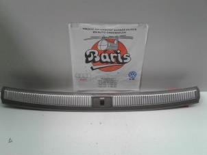 Gebruikte Afdekplaat diversen Audi A4 Avant (B6) 1.9 TDI PDE 130 Prijs € 15,00 Margeregeling aangeboden door Baris Schiedam