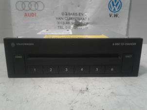 Gebruikte CD Wisselaar Volkswagen Jetta III (1K2) 1.6 FSI 16V Prijs € 75,00 Margeregeling aangeboden door Baris Schiedam