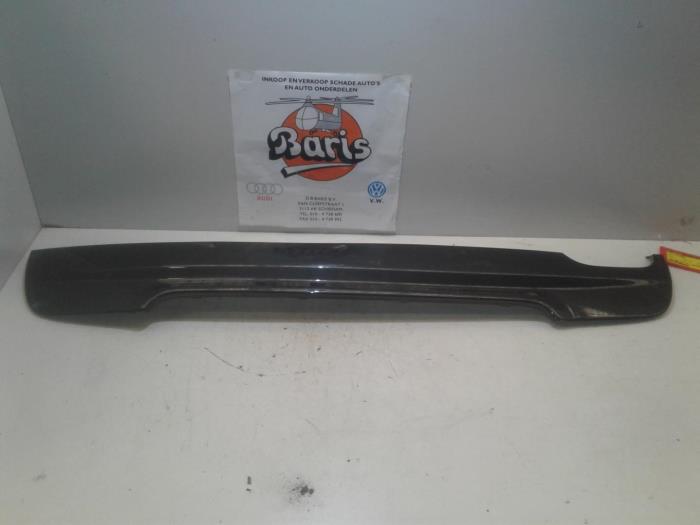 Gebruikte Diffuser achterbumper BMW 3 serie (E92) 320i 16V Prijs € 30,00 Margeregeling aangeboden door Baris Schiedam