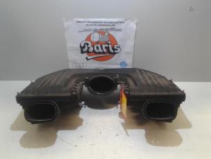 Gebruikte Luchtfilterhuis BMW X5 Prijs € 80,00 Margeregeling aangeboden door Baris Schiedam