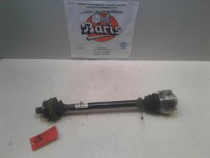 Gebruikte Aandrijfas links-achter Audi A4 (B7) 3.0 TDI V6 24V Quattro Prijs € 20,00 Margeregeling aangeboden door Baris Schiedam