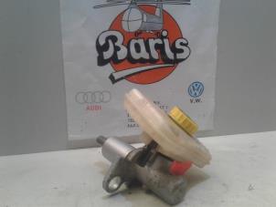 Gebruikte Hoofdremcilinder Audi A4 (B7) 3.0 TDI V6 24V Quattro Prijs € 40,00 Margeregeling aangeboden door Baris Schiedam