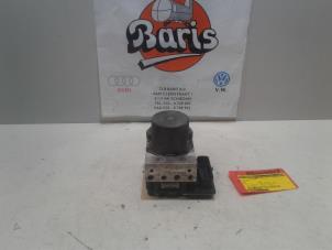 Gebruikte ABS Pomp Audi A4 (B7) 3.0 TDI V6 24V Quattro Prijs op aanvraag aangeboden door Baris Schiedam