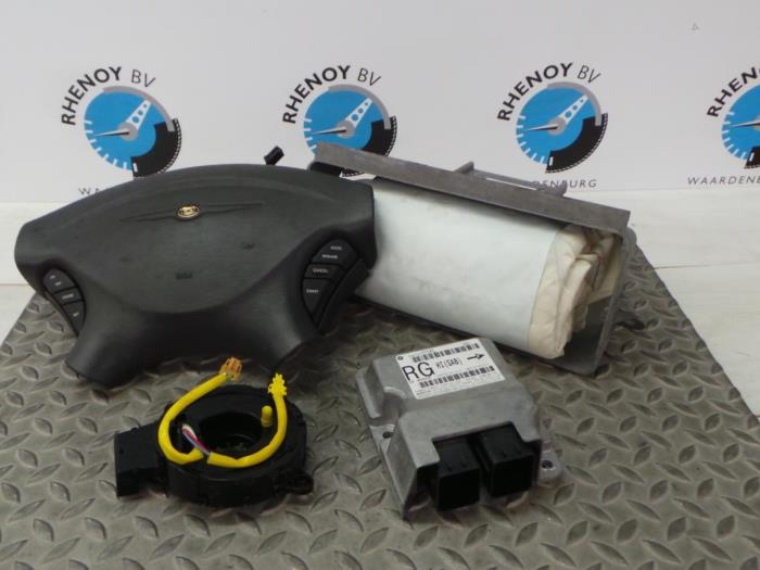 Chrysler Voyager Airbag Sets + Modules voorraad