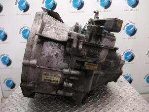 Gebruikte Versnellingsbak Mini Mini (R56) 1.6 16V Cooper S Prijs op aanvraag aangeboden door Rhenoy Onderdelen b.v.