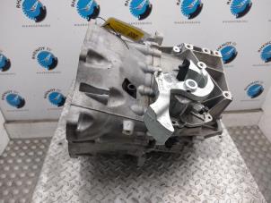 Gebruikte Versnellingsbak Ford Kuga Prijs op aanvraag aangeboden door Rhenoy Onderdelen b.v.