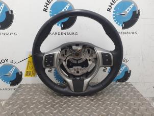 Gebruikte Stuurwiel Toyota Yaris III (P13) 1.5 16V Hybrid Prijs op aanvraag aangeboden door Rhenoy Onderdelen b.v.