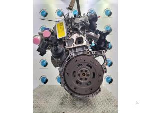 Gebruikte Motor Peugeot 3008 II (M4/MC/MJ/MR) Prijs op aanvraag aangeboden door Rhenoy Onderdelen b.v.