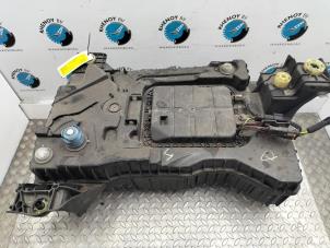 Gebruikte Adblue pomp Peugeot 308 (L3/L8/LB/LH/LP) 1.6 BlueHDi 120 Prijs op aanvraag aangeboden door Rhenoy Onderdelen b.v.