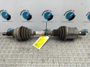 Gebruikte Aandrijfas links-voor Landrover Discovery Sport L550 Prijs op aanvraag aangeboden door Rhenoy Onderdelen b.v.