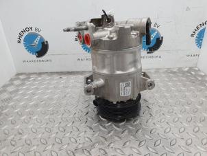 Gebruikte Pomp Airco Ford Transit Connect (PJ2) 1.0 EcoBoost 12V Prijs op aanvraag aangeboden door Rhenoy Onderdelen b.v.