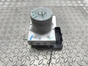 Gebruikte ABS Pomp Nissan Juke (F16) 1.0 DIG-T 117 12V Prijs op aanvraag aangeboden door Rhenoy Onderdelen b.v.