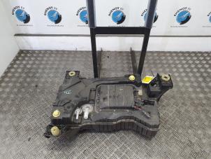 Gebruikte Adblue pomp Peugeot 308 (F3/FB/FH/FM/FP) 1.5 Blue HDi 130 16V Prijs op aanvraag aangeboden door Rhenoy Onderdelen b.v.