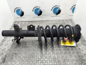 Gebruikte Voorpoot rechts Jaguar E-Pace 2.0 D 165 MHEV 16V AWD Prijs op aanvraag aangeboden door Rhenoy Onderdelen b.v.