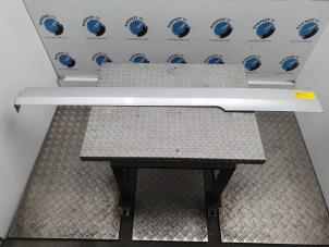 Gebruikte Schuifdeurrail links Ford Transit Custom 2.0 EcoBlue 136 Prijs op aanvraag aangeboden door Rhenoy Onderdelen b.v.