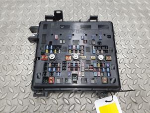 Gebruikte Zekeringkast Ford Transit Custom 2.0 EcoBlue 136 Prijs op aanvraag aangeboden door Rhenoy Onderdelen b.v.