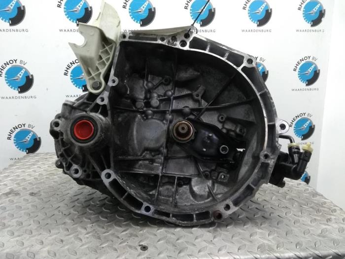 Gebruikte Versnellingsbak Peugeot 207 Prijs € 302,50 Inclusief btw aangeboden door Rhenoy Onderdelen b.v.