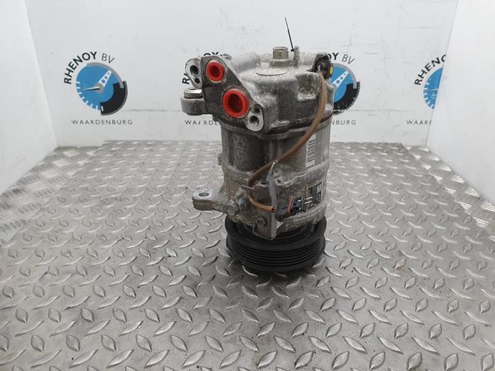 Gebruikte Pomp Airco BMW 2-Serie Prijs € 151,25 Inclusief btw aangeboden door Rhenoy Onderdelen b.v.