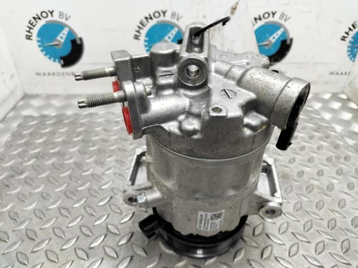 Gebruikte Aircopomp Ford Focus Prijs € 181,50 Inclusief btw aangeboden door Rhenoy Onderdelen b.v.