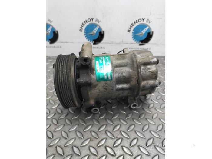 Gebruikte Aircopomp Peugeot 206 Prijs € 47,19 Inclusief btw aangeboden door Rhenoy Onderdelen b.v.