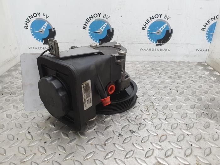 Gebruikte Pomp Servo BMW 5-Serie Prijs € 181,50 Inclusief btw aangeboden door Rhenoy Onderdelen b.v.