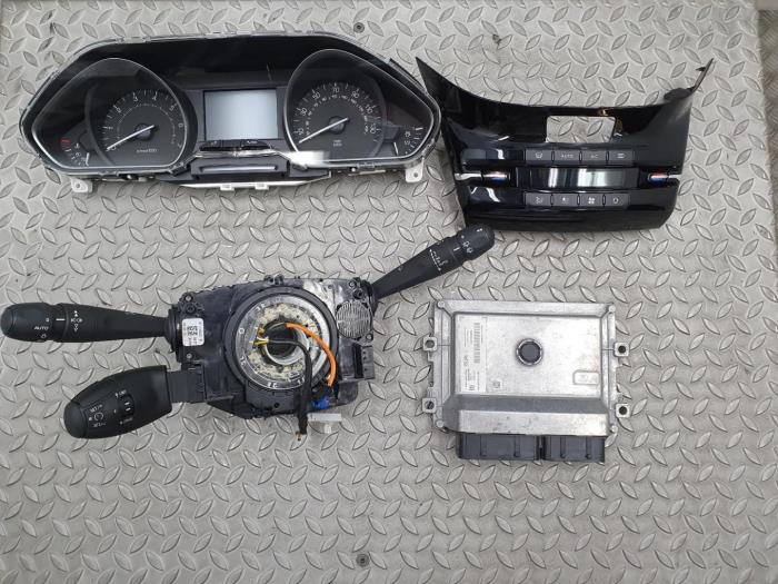 Diversen Peugeot 208 (Gebruikt)