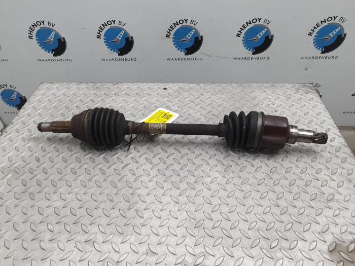 Gebruikte Aandrijfas links-achter Ford Fiesta Prijs € 84,70 Inclusief btw aangeboden door Rhenoy Onderdelen b.v.