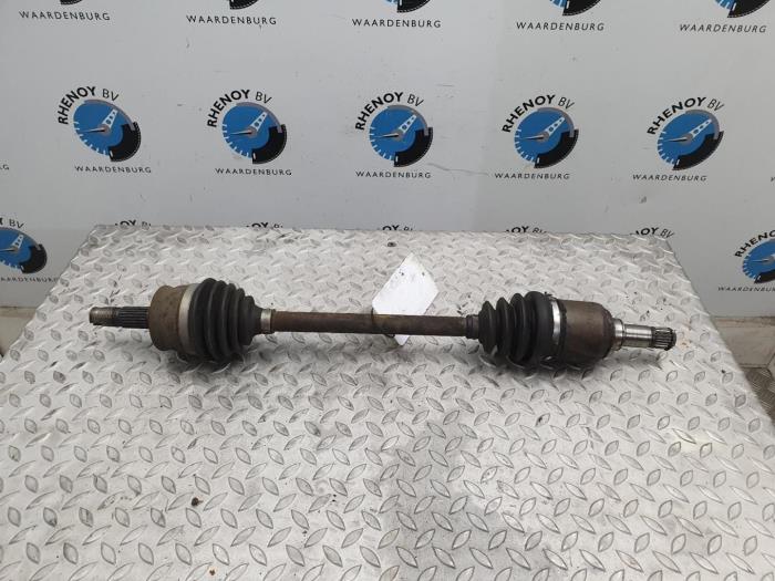 Gebruikte Aandrijfas links-achter Ford KA Prijs € 36,30 Inclusief btw aangeboden door Rhenoy Onderdelen b.v.