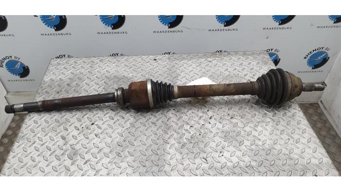 Gebruikte Aandrijfas rechts-achter Peugeot Partner Prijs € 60,50 Inclusief btw aangeboden door Rhenoy Onderdelen b.v.