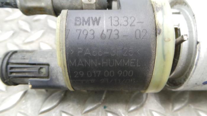 Gebruikte Tank element Pomp BMW 1-Serie Prijs € 242,00 Inclusief btw aangeboden door Rhenoy Onderdelen b.v.